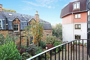 Stylish Apt next to Dean Village