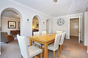 Stylish Apt next to Dean Village