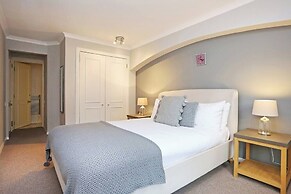 Stylish Apt next to Dean Village