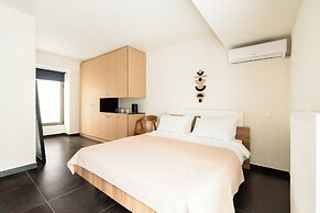 Elysee Apartments 9 B