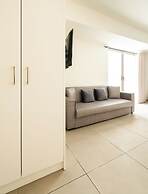 Elysee Apartments 9 B