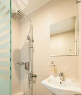 Elysee Apartments 9 B