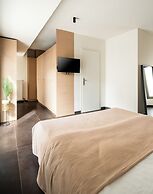 Elysee Apartments 9 B