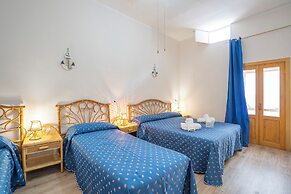 Brezza Apartment Near The Sea