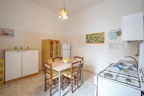 Brezza Apartment Near The Sea