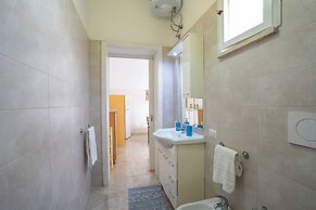 Brezza Apartment Near The Sea