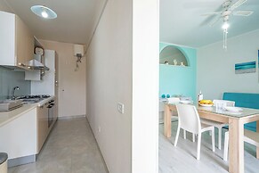 Riva Di Mare Apartment Near The Sea