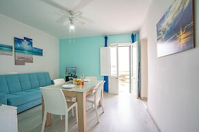 Riva Di Mare Apartment Near The Sea