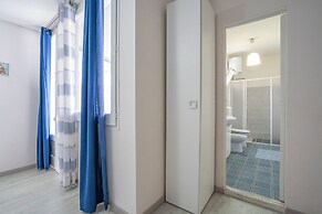 Riva Di Mare Apartment Near The Sea