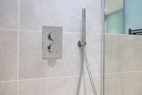 Inviting Flat near City Centre