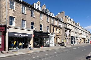 Inviting Flat near City Centre