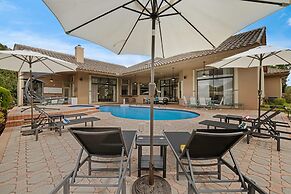 Grand 6BR Plantation Estate w/ Tennis & Pool