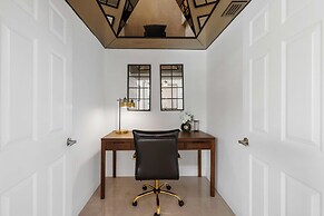 Grand 6BR Plantation Estate w/ Tennis & Pool