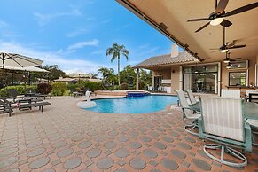 Grand 6BR Plantation Estate w/ Tennis & Pool