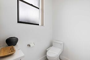 Grand 6BR Plantation Estate w/ Tennis & Pool