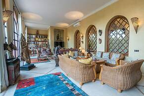 Luxury Villa Pool spa and 5-star Sercice