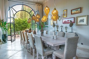 Luxury Villa Pool spa and 5-star Sercice