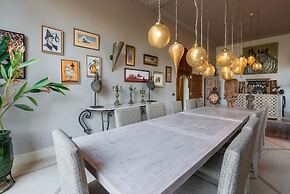 Luxury Villa Pool spa and 5-star Sercice