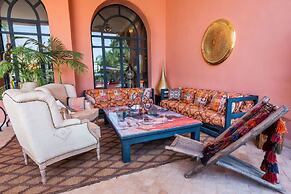 Luxury Villa Pool spa and 5-star Sercice