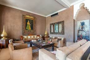 Luxury Villa Pool spa and 5-star Sercice