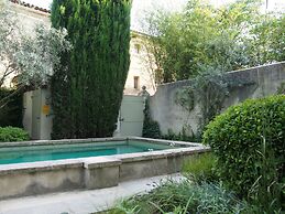 Villa Maillane 18th Century Residence Completely Renovated