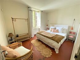 Villa Maillane 18th Century Residence Completely Renovated