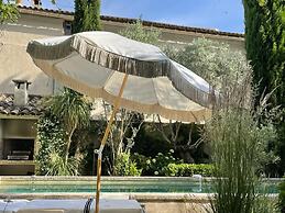 Villa Maillane 18th Century Residence Completely Renovated