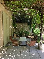 Villa Maillane 18th Century Residence Completely Renovated