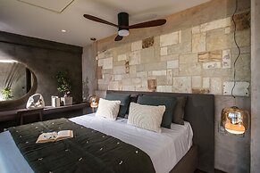 Villa Helios - Elevate Your Senses