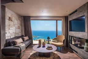 Villa Helios - Elevate Your Senses