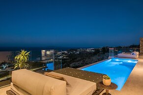 Villa Helios - Elevate Your Senses