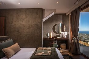 Villa Helios - Elevate Your Senses