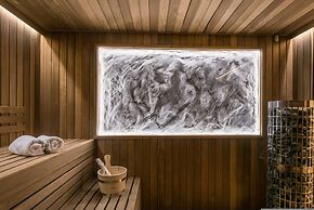 Villa Helios - Elevate Your Senses