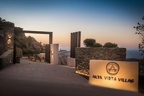 Villa Ouranos - Where the World Unfolds Before you