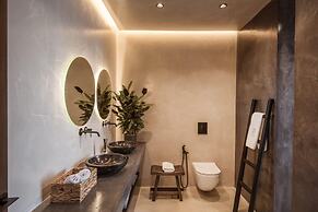 Villa Ouranos - Where the World Unfolds Before you