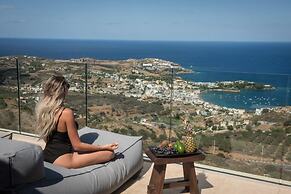 Villa Ouranos - Where the World Unfolds Before you