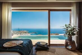 Villa Ouranos - Where the World Unfolds Before you