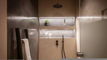 Villa Ouranos - Where the World Unfolds Before you