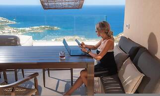 Villa Ouranos - Where the World Unfolds Before you