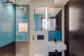 The Peaches Cream - Soho - by Frankie Says