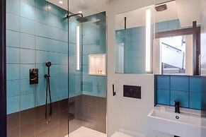 The Influencer Suite - Soho - by Frankie Says