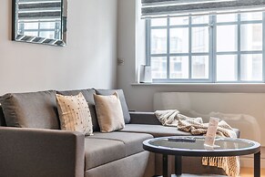 Amigos Nest - Farringdon - by Frankie Says