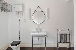 A Starry Starry Night - Borough - by Frankie Says