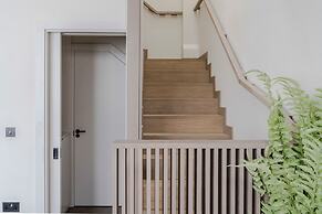 Parkside House - Regent s Park - by Frankie Says