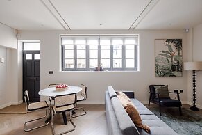 Parkside House - Regent s Park - by Frankie Says