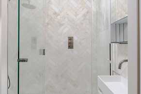 Parkside House - Regent s Park - by Frankie Says