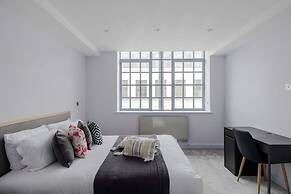 Law Order - Farringdon - by Frankie Says