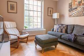 A Regal Abode - Marylebone - by Frankie Says