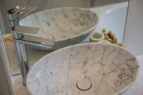 A Regal Abode - Marylebone - by Frankie Says