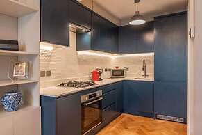 A Regal Abode - Marylebone - by Frankie Says
